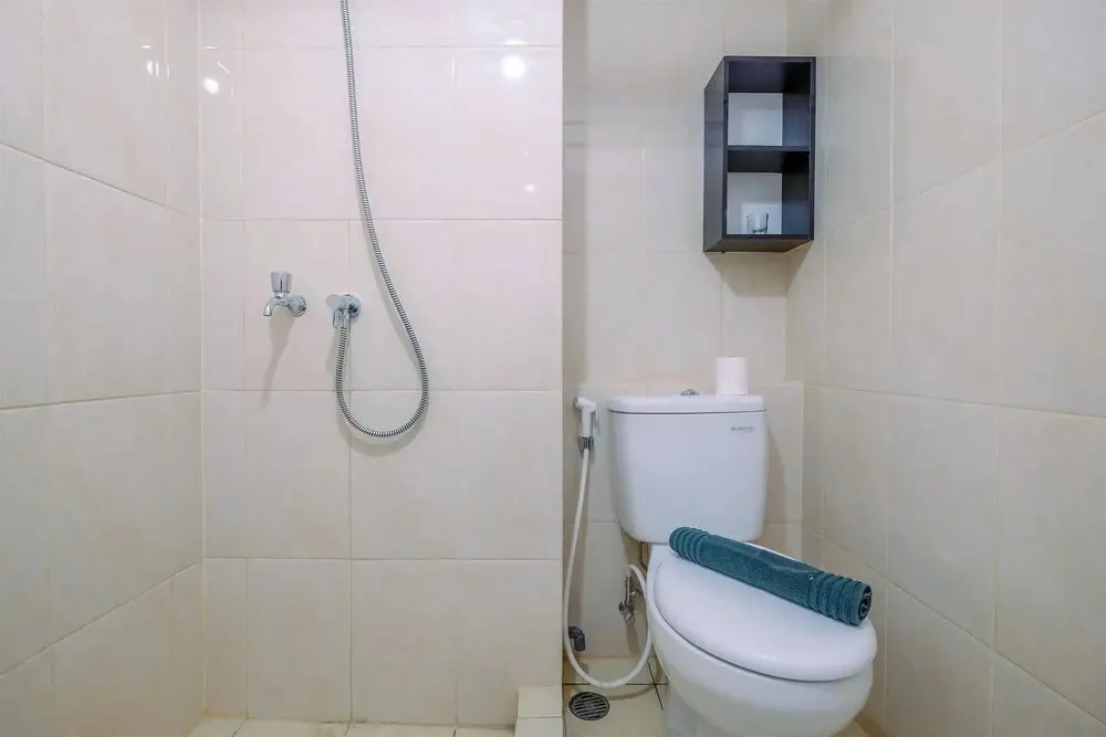 Бекаси: Cozy and New Studio Apartment at Springlake Summarecon Bekasi