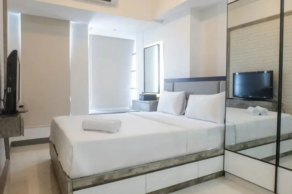 Сурабая: Modern Luxurious Studio Room at Anderson Supermall Mansion Apartment