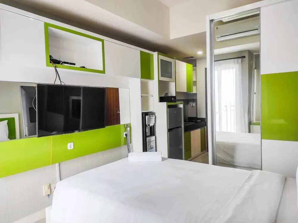 Макассар: Elegant and Comfy Studio at Vida View Apartment