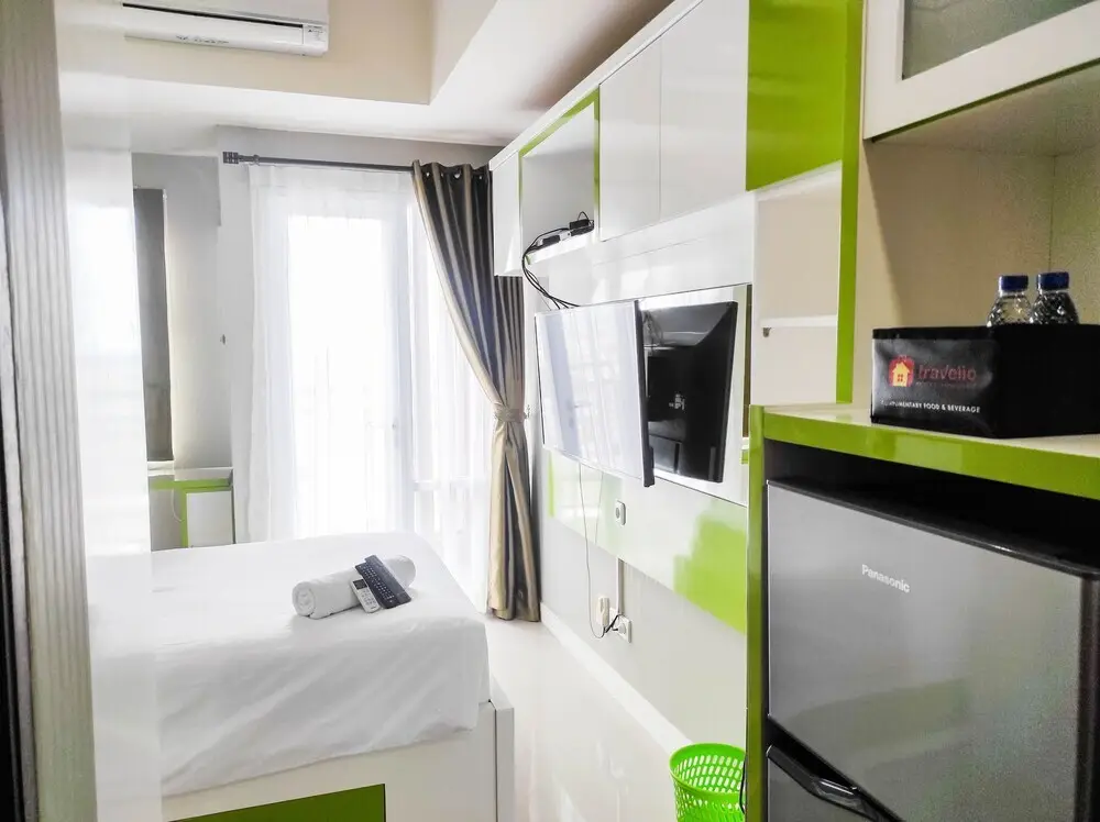 Макассар: Elegant and Comfy Studio at Vida View Apartment