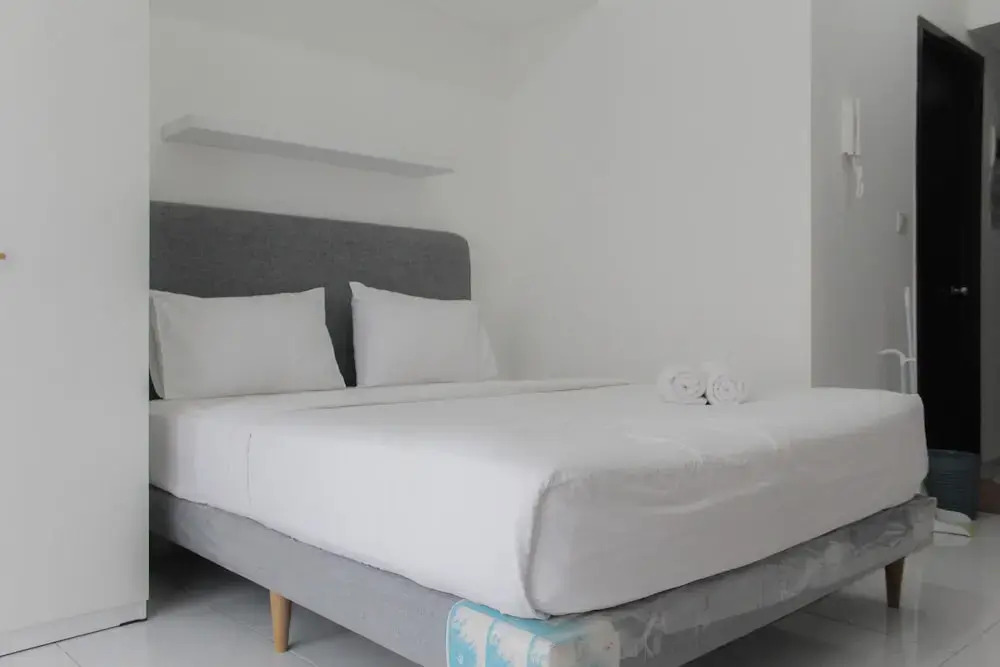 Legok: Strategic and Comfy Studio Casa De Parco Apartment