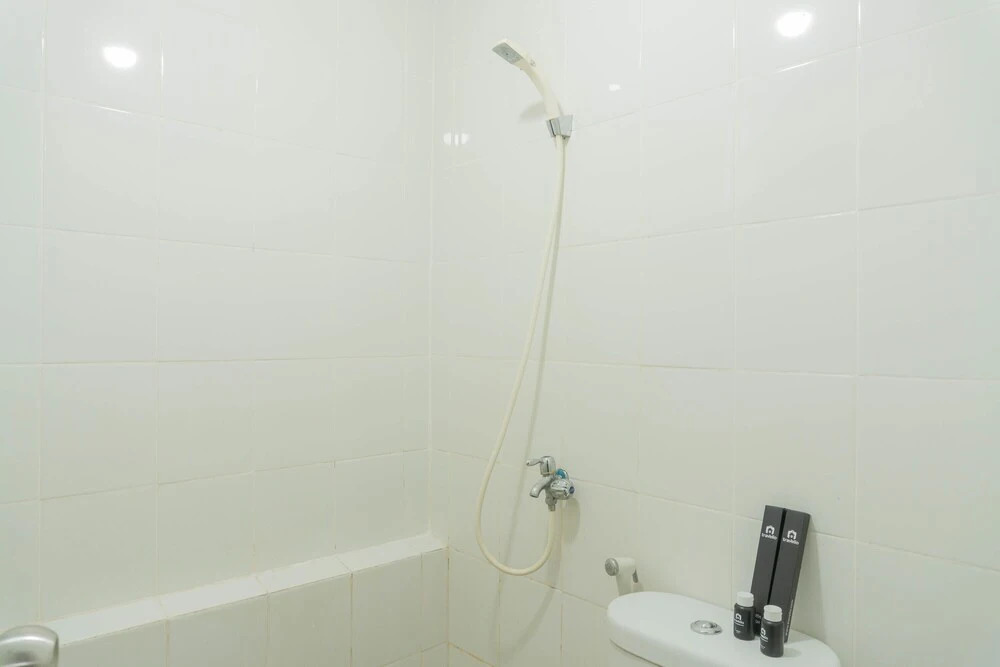 Джакарта: Splendid 2BR at Bassura City Apartment