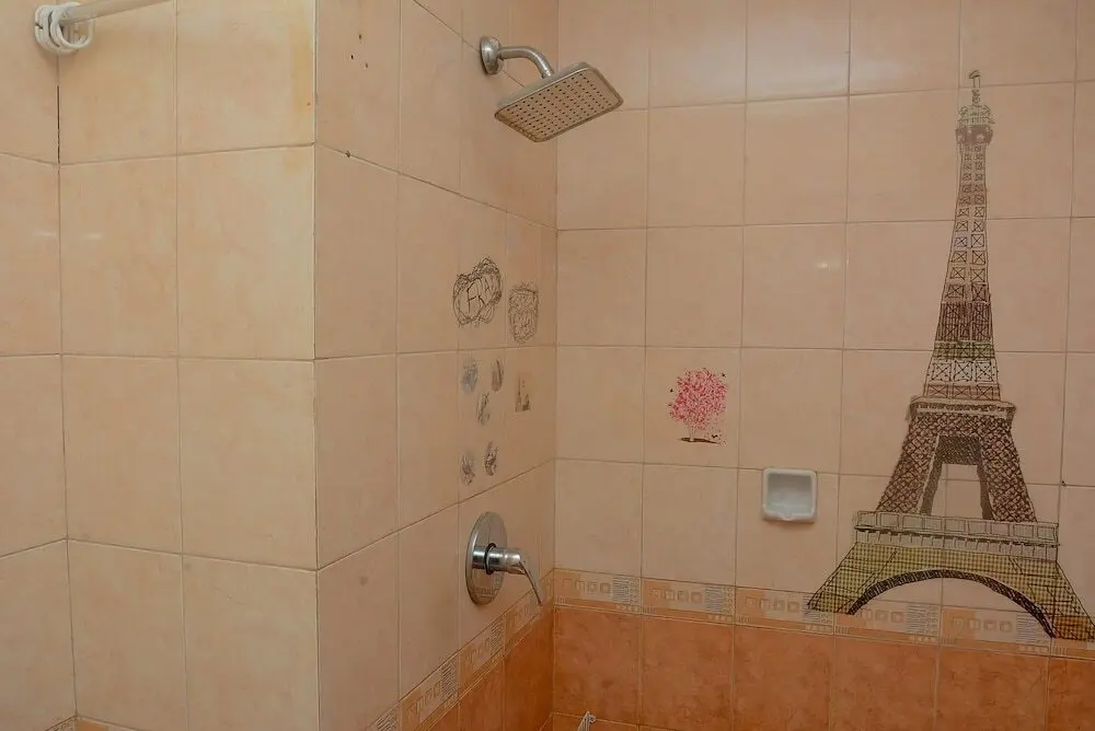Джакарта: Elegant and Comfy 2BR at City Home Apartment near MOI