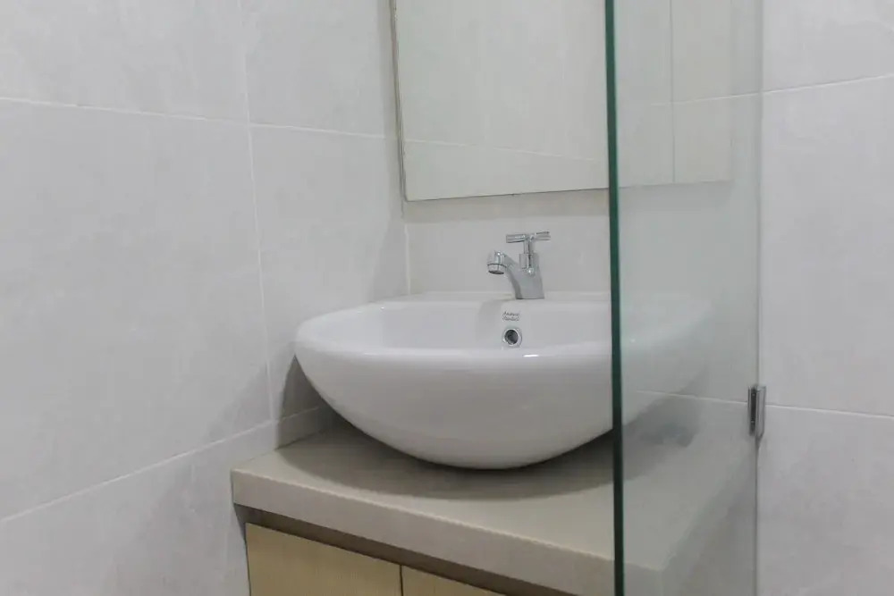 Южный Тангеранг: Comfort Minimalist Studio at Parkland Avenue Apartment