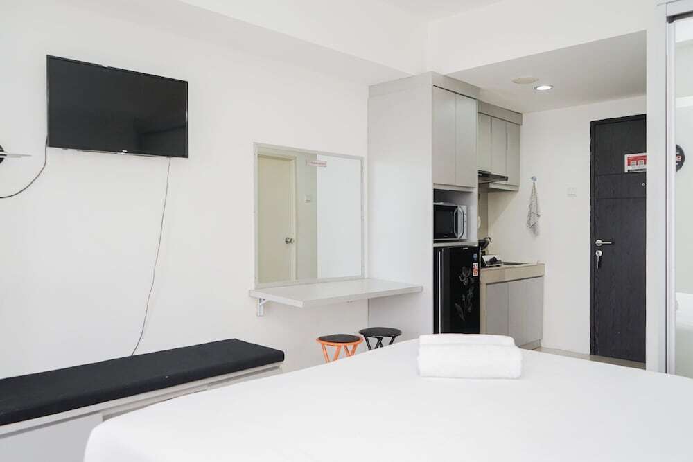 Южный Тангеранг: Clean and Neat Studio at Baileys Apartment