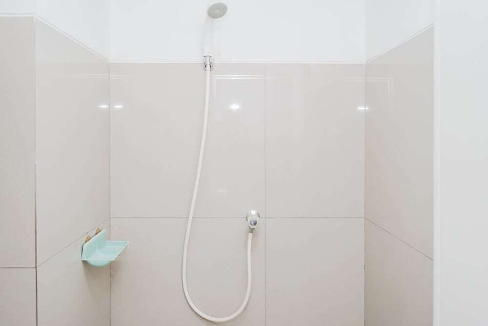Южный Тангеранг: Clean and Neat Studio at Baileys Apartment