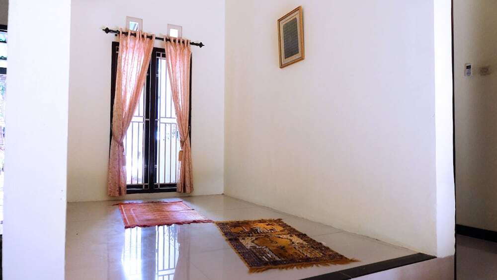 Тегал: Homestay Tegal Kota by Simply Homy