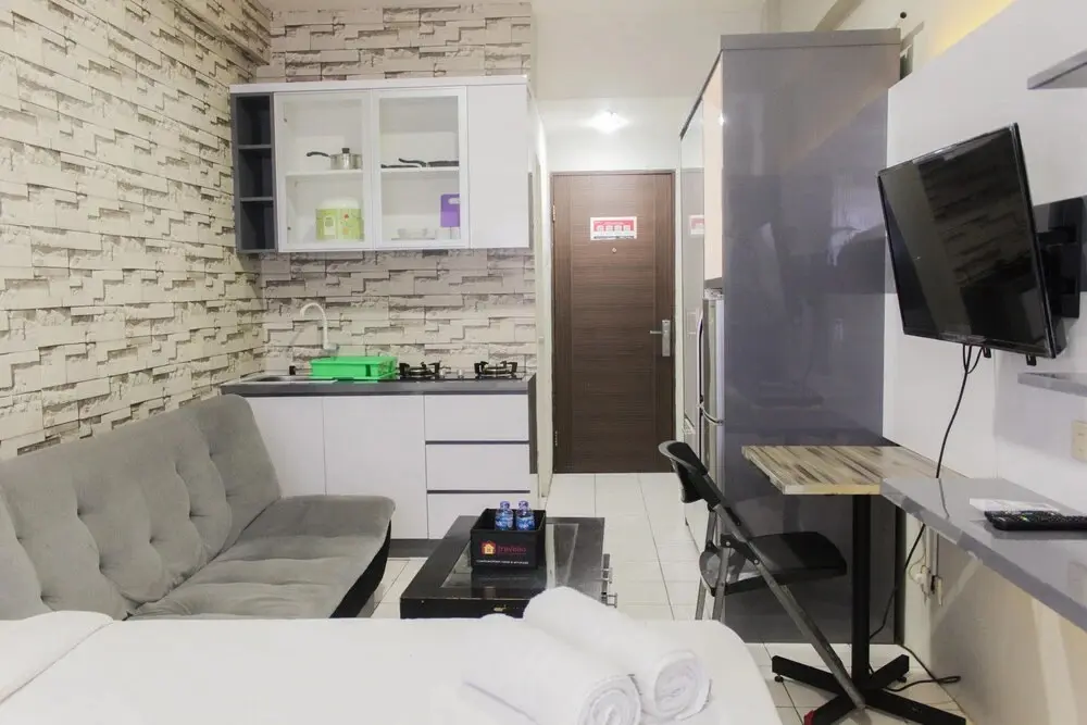 Джакарта: Nice and Cozy Studio City Park Apartment