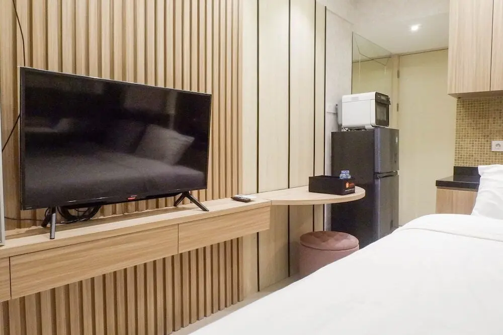 Сурабая: Best Studio Benson Apartment Connected to Pakuwon Mall next to Anderson