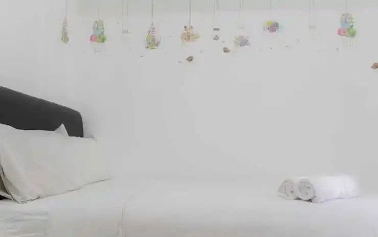 Legok: Modern and Clean Studio Apartment at M-Town Residences