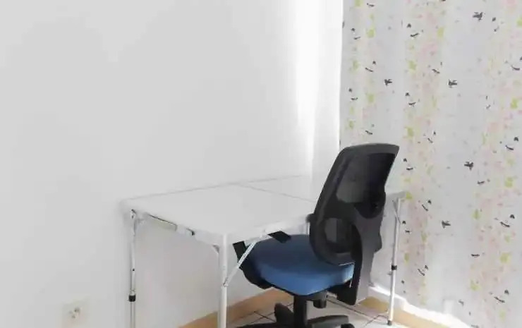 Legok: Modern and Clean Studio Apartment at M-Town Residences
