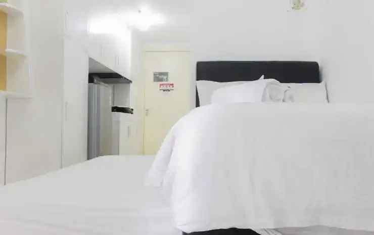Legok: Modern and Clean Studio Apartment at M-Town Residences