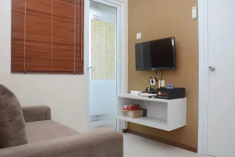 Comfortable 2BR at Green Pramuka City Apartment Direct Access to Mall — фото 1