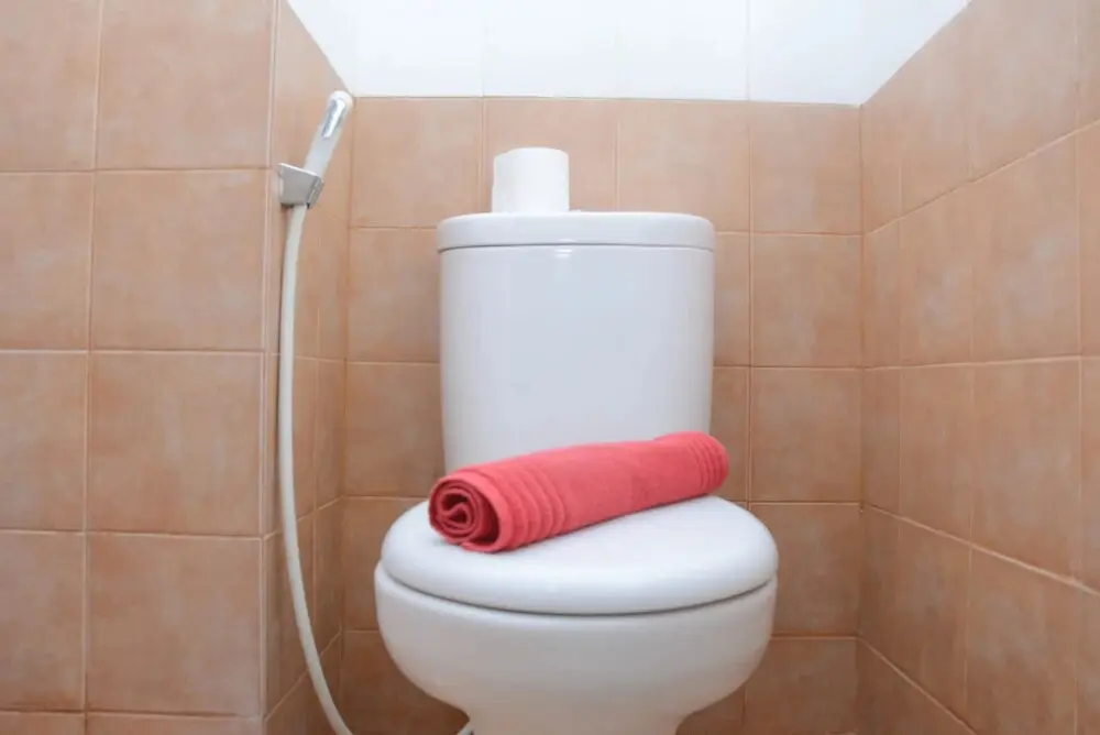 Джакарта: Comfortable 2BR at Green Pramuka City Apartment Direct Access to Mall