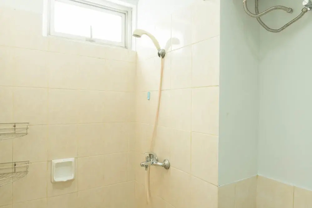 Джакарта: Spacious and Homey 2BR Green Central City Apartment