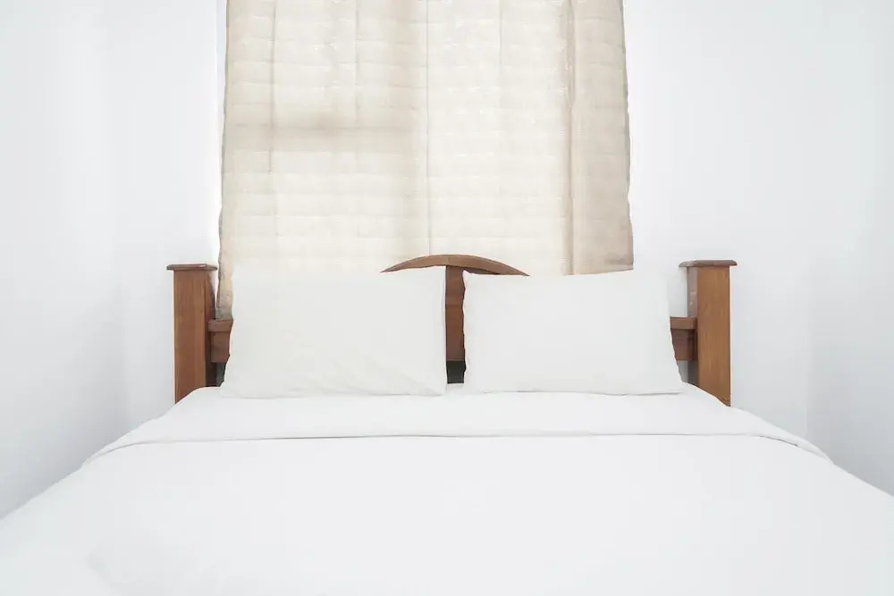 Южный Тангеранг: New and Simply Studio at Urbantown Serpong Apartment