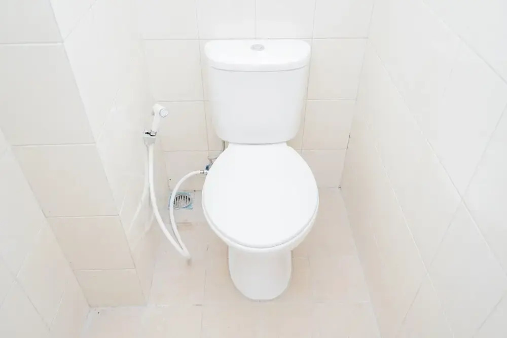 Южный Тангеранг: New and Simply Studio at Urbantown Serpong Apartment