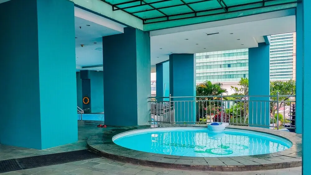 Джакарта: Comfy 1BR at Green Central City Apartment near Glodok
