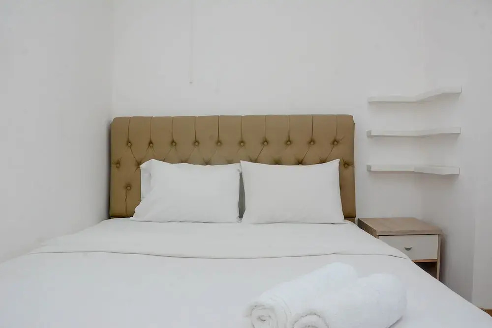 Джакарта: Gorgeous and Cozy 2BR at Bassura City Apartment