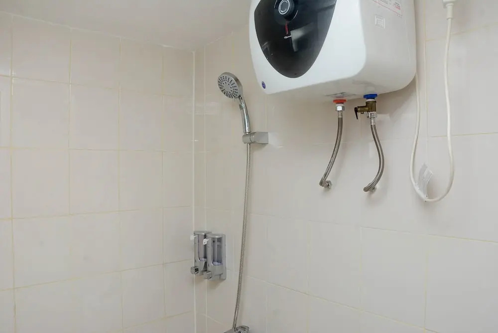 Джакарта: Gorgeous and Cozy 2BR at Bassura City Apartment