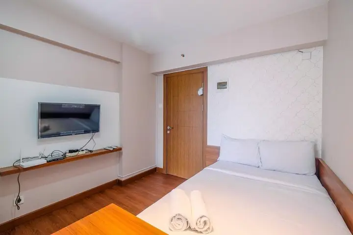 Депок: Comfort and Simply Studio Cinere Resort Apartment