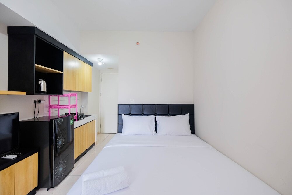 Comfortable Springlake Summarecon Studio Apartment near Mall — фото 1