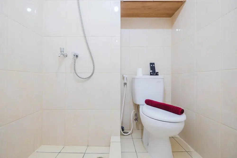 Бекаси: Comfort and Strategic Studio at Springlake Summarecon Bekasi Apartment