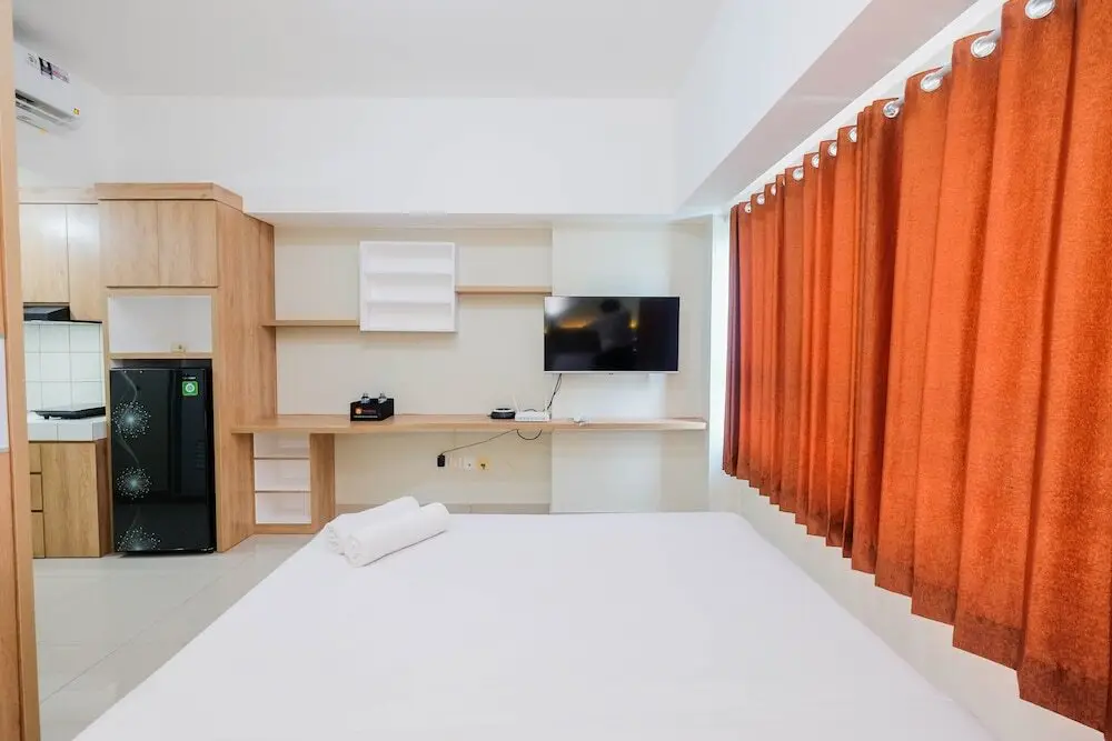 Бекаси: Comfort and Strategic Studio at Springlake Summarecon Bekasi Apartment