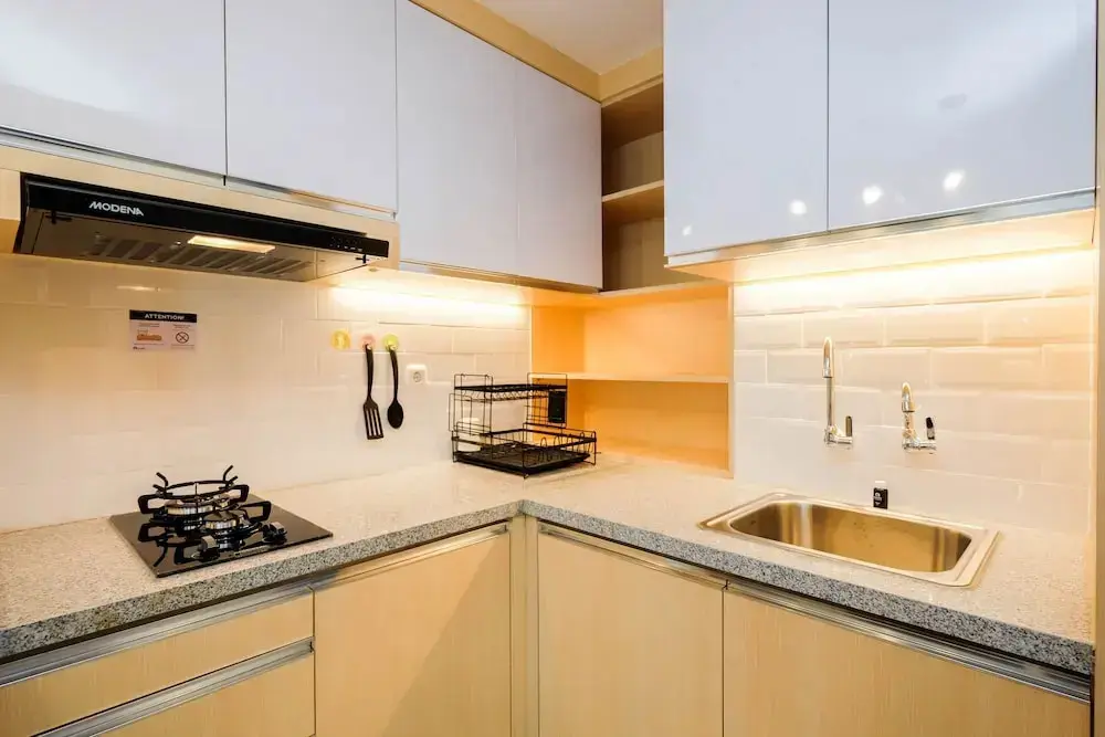 Бекаси: Spacious Studio at Grand Kamala Lagoon Apartment