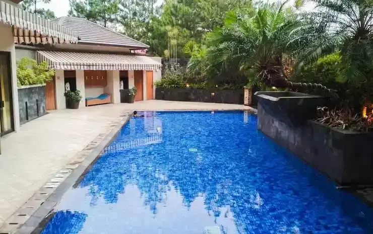 Бандунг: Simply 2BR at Majesty Apartment