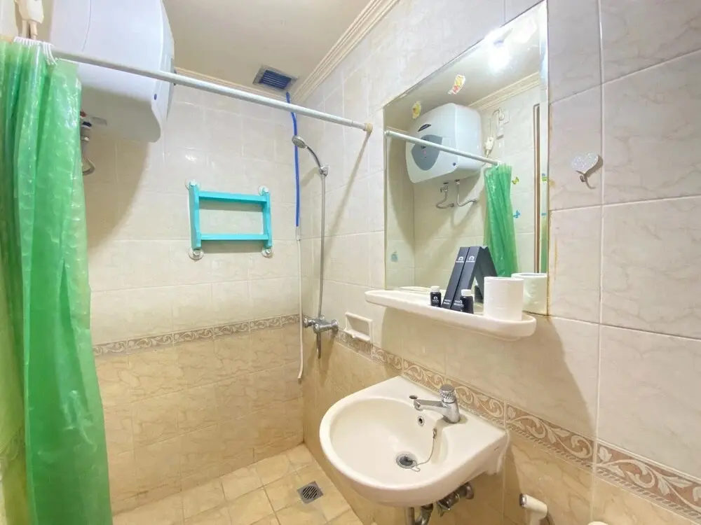 Бандунг: Simply 2BR at Majesty Apartment
