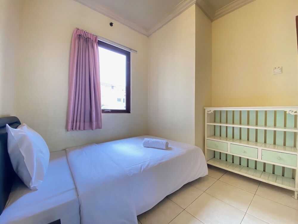 Бандунг: Simply 2BR at Majesty Apartment