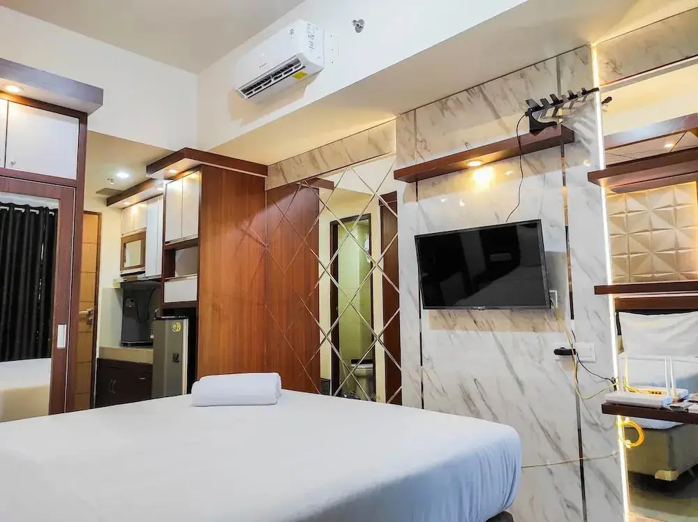 Макассар: Homey and Comfy Studio at Vida View Makasar Apartment