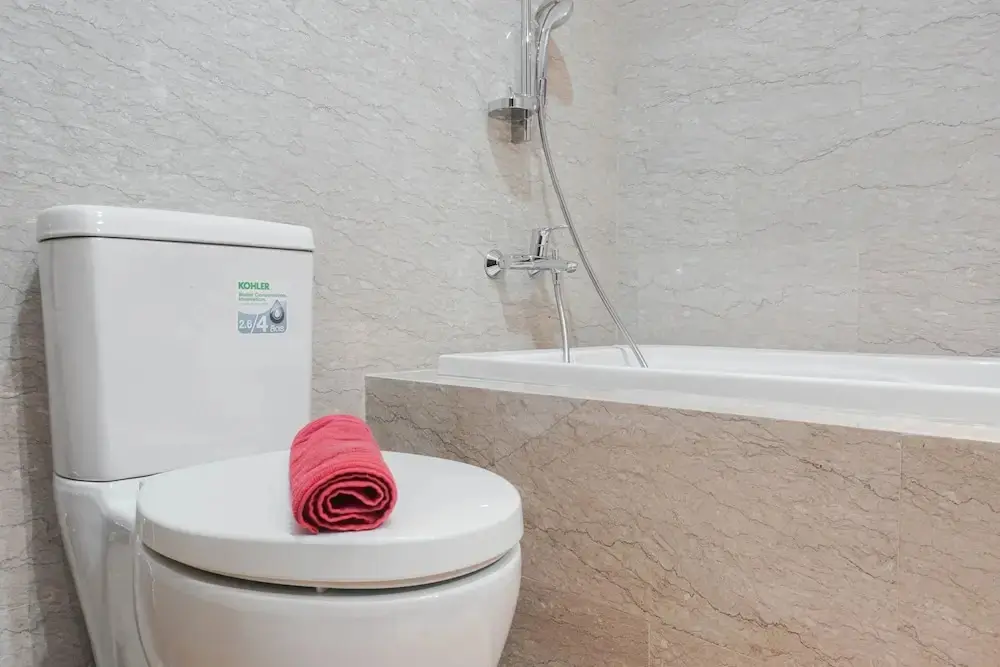 Джакарта: Strategic 2BR Private Lift at Menteng Park Apartment