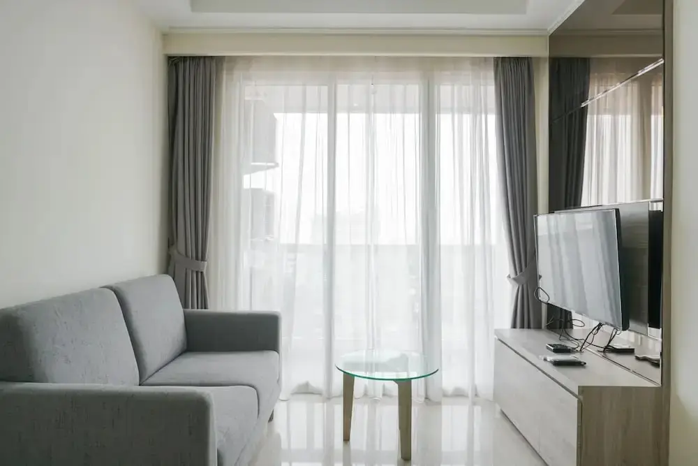 Джакарта: Strategic 2BR Private Lift at Menteng Park Apartment