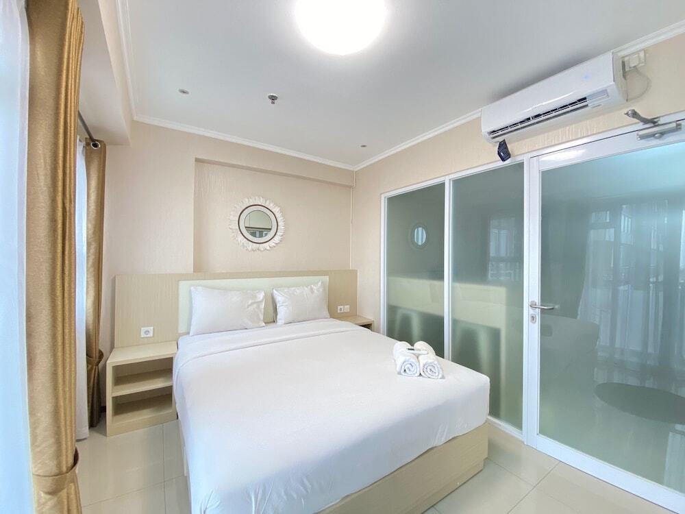 Бандунг: Brand New Lux and Glam 1BR Gateway Pasteur Apartment