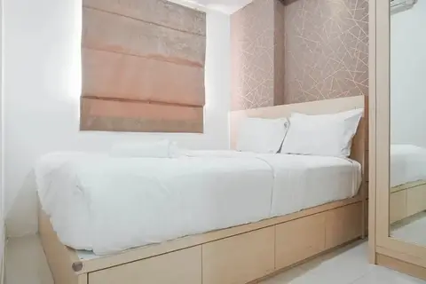 Cozy Stay at 2BR Green Pramuka Apartment near Shopping Center — фото 1