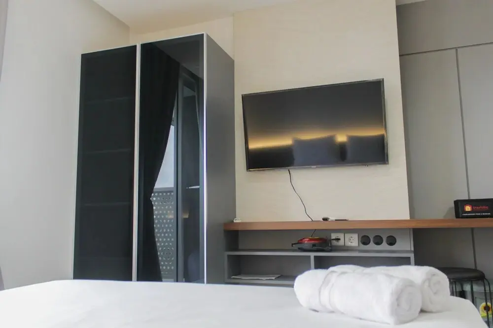 Джакарта: Scenic Studio at West Vista Apartment Puri