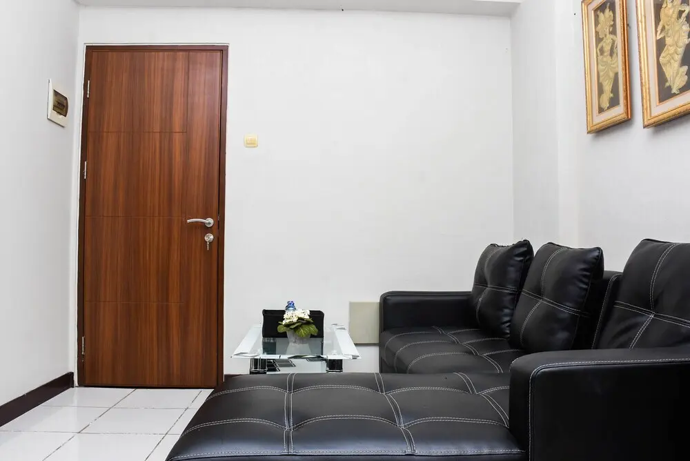 Бекаси: Homey and Modern 2BR at Lagoon Apartment near Shopping Center