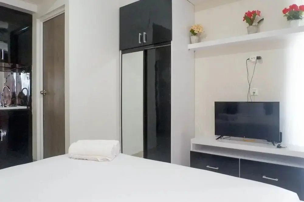 Сурабая: Best View Studio Apartment at Taman Melati