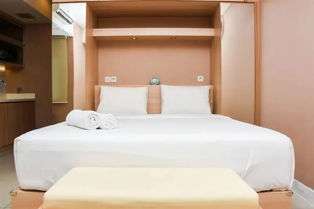Бекаси: Comfortable Studio Room Apartment at Grand Kamala Lagoon