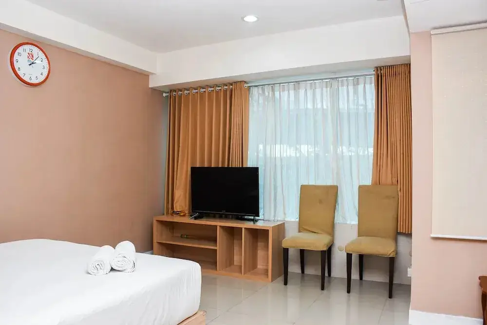 Бекаси: Comfortable Studio Room Apartment at Grand Kamala Lagoon