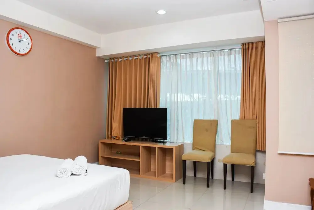 Бекаси: Comfortable Studio Room Apartment at Grand Kamala Lagoon