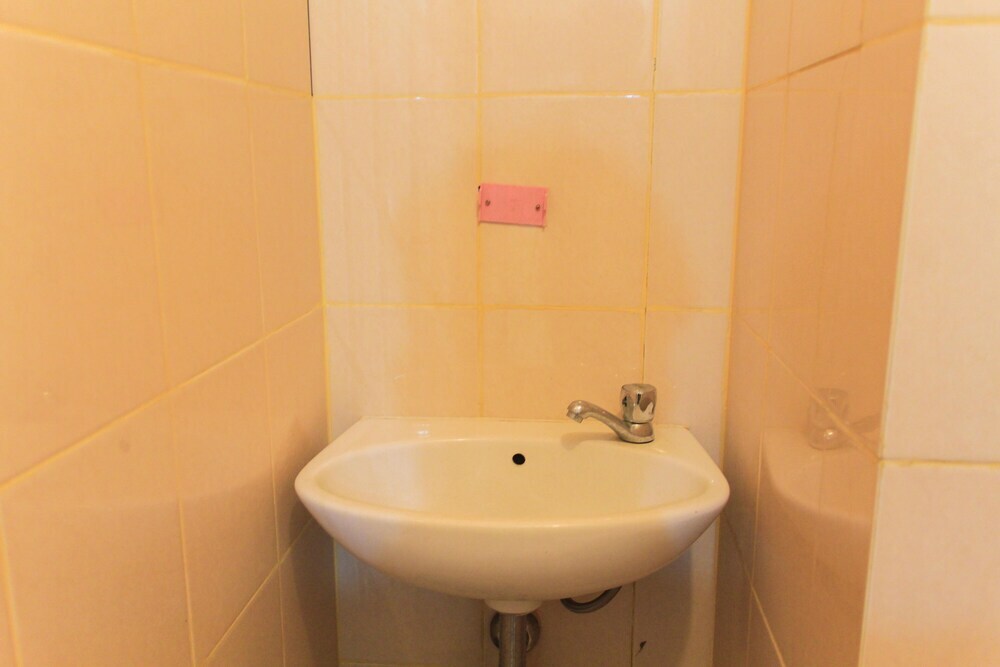 Южный Тангеранг: Comfy and Best View 2BR at Serpong Greenview Apartment