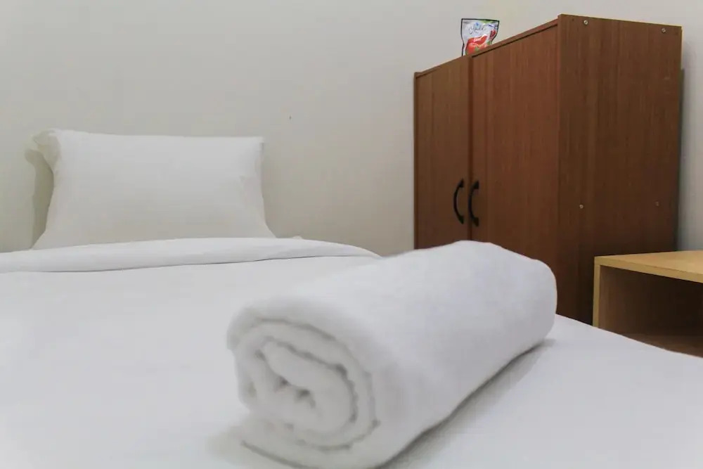 Южный Тангеранг: Comfy and Best View 2BR at Serpong Greenview Apartment