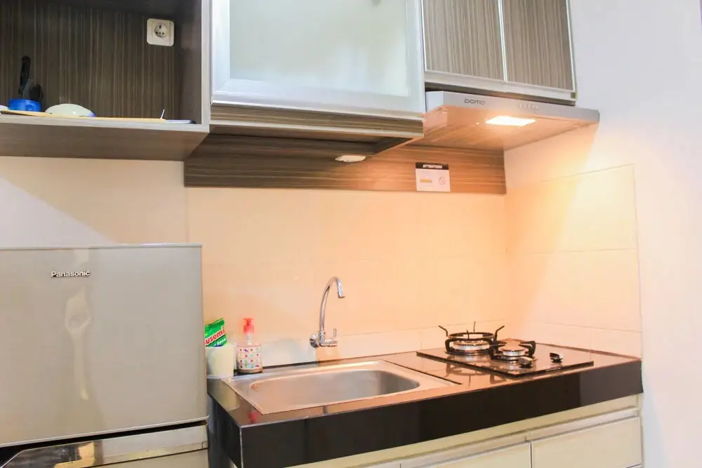Чикаранг: Fully Furnished with Spacious Design Studio Apartment at The Oasis Cikarang