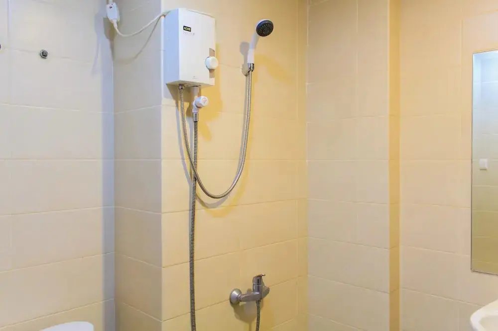 Legok: Nice and New 1BR at Saveria BSD City Apartment