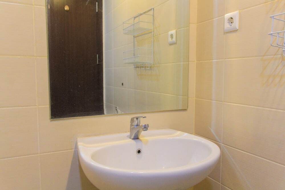 Legok: Nice and New 1BR at Saveria BSD City Apartment