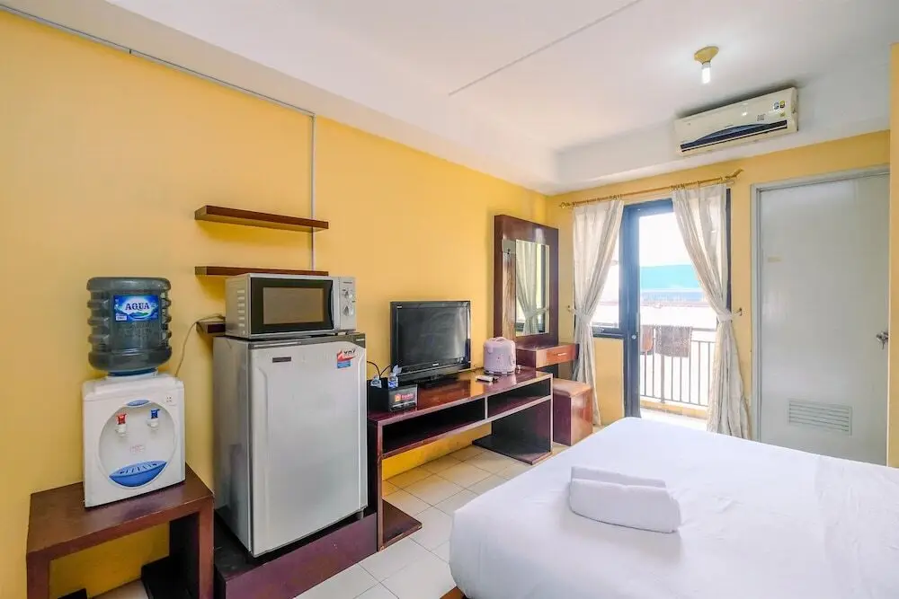 Чикаранг: Cozy And Homey Studio Apartment At Metropark Condominium Jababeka