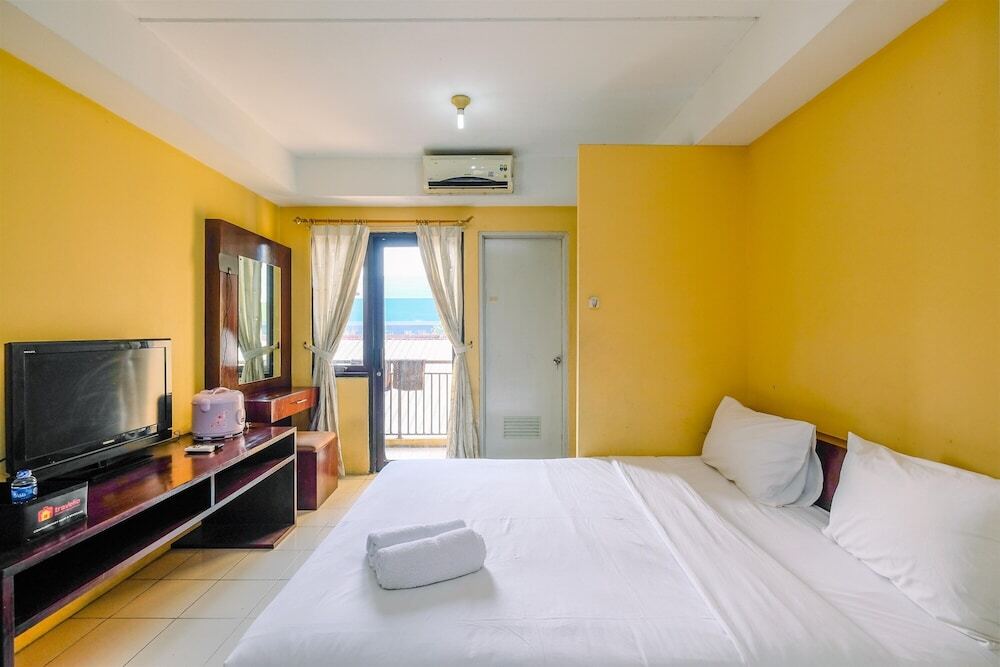 Чикаранг: Cozy And Homey Studio Apartment At Metropark Condominium Jababeka